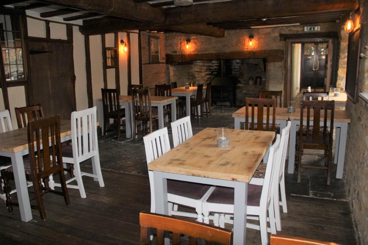 The George Inn Lower Brailes Extérieur photo